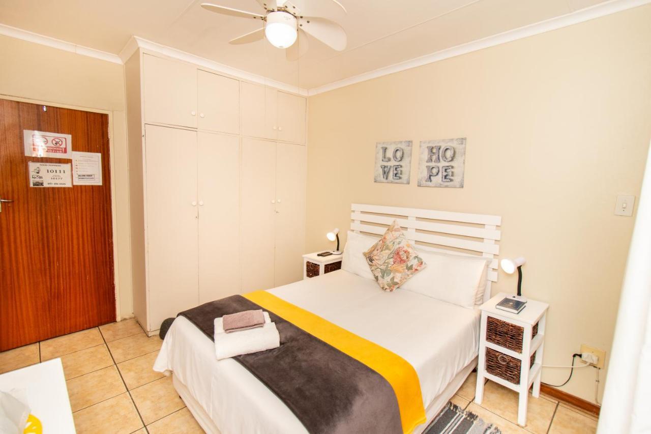 Gastehuis 17 Bloemfontein Esterno foto